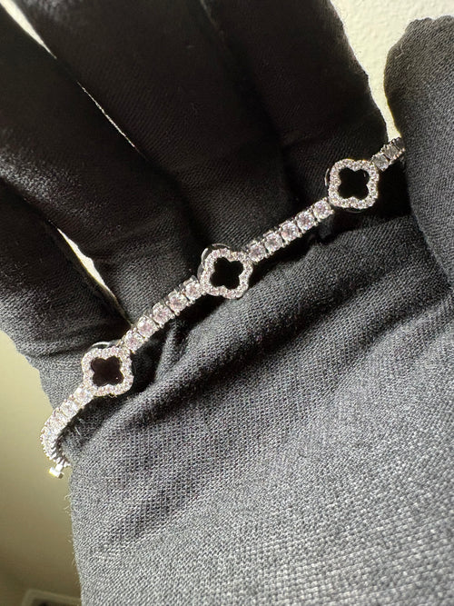 “Black Clover Tennis Bracelet” Moissanite S925