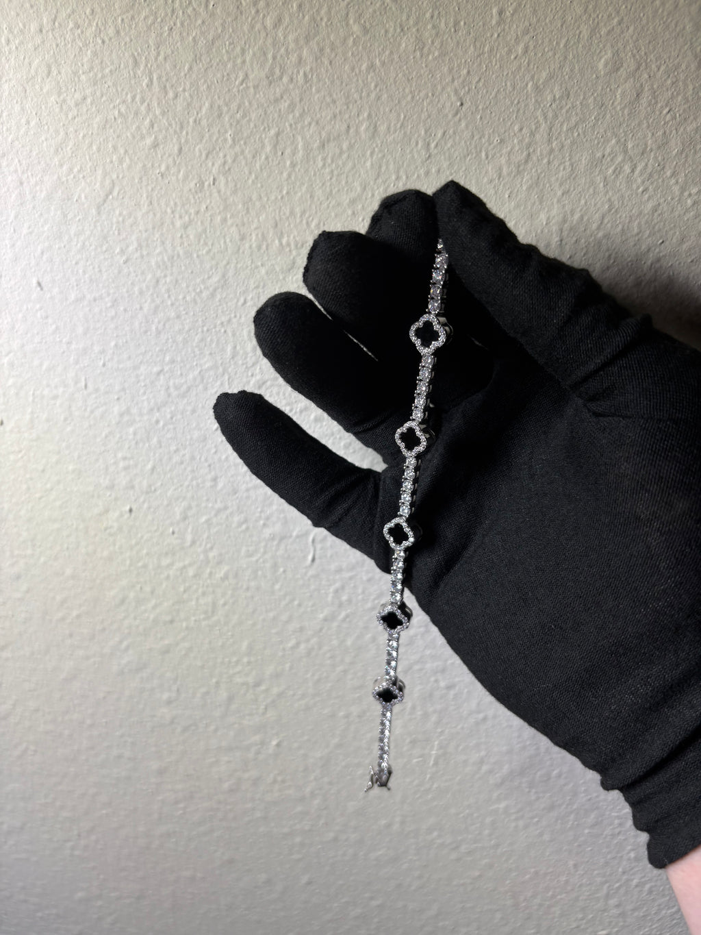 “Black Clover Tennis Bracelet” Moissanite S925