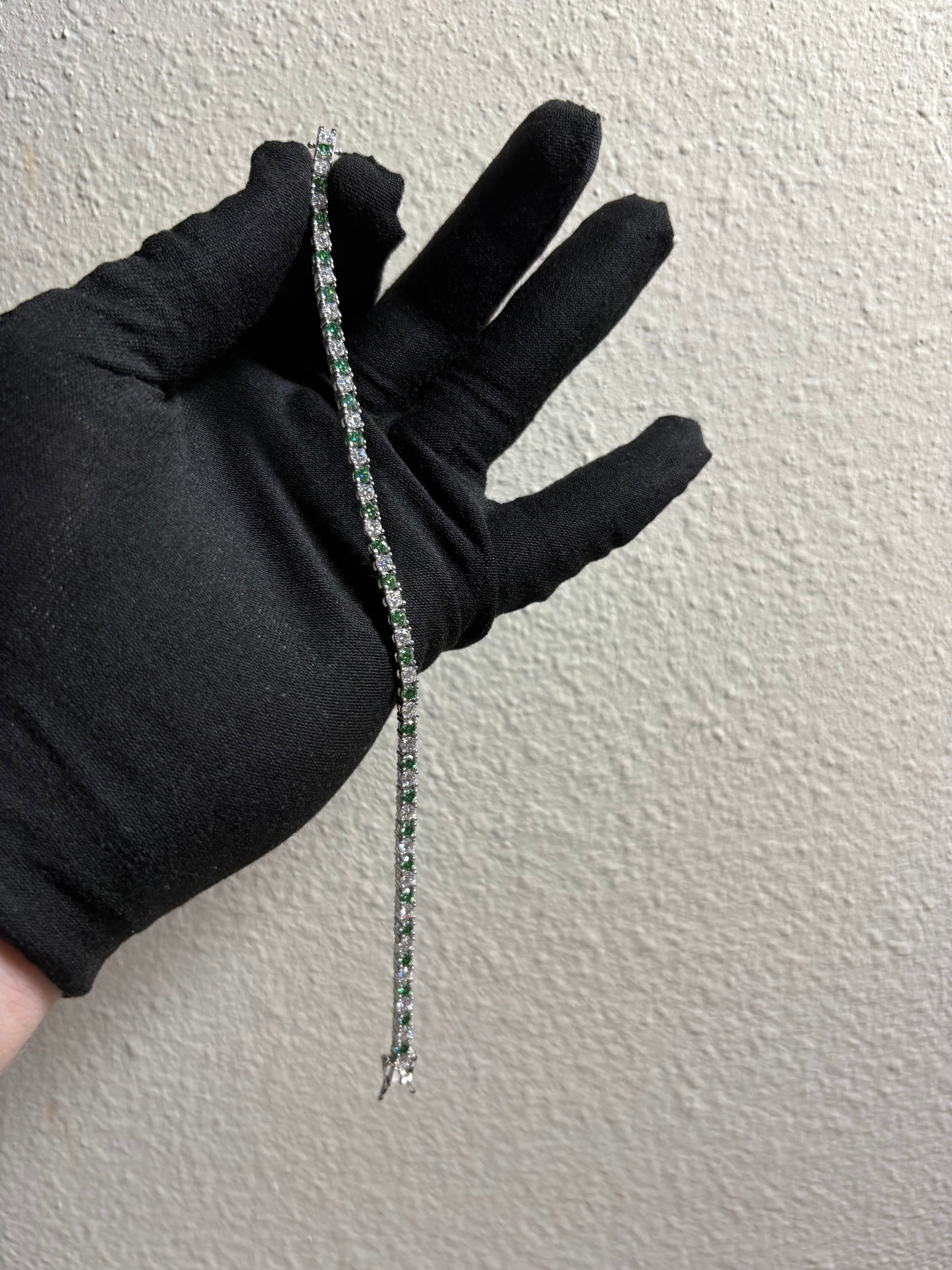 “White & Green Tennis Bracelet” Moissanite S925