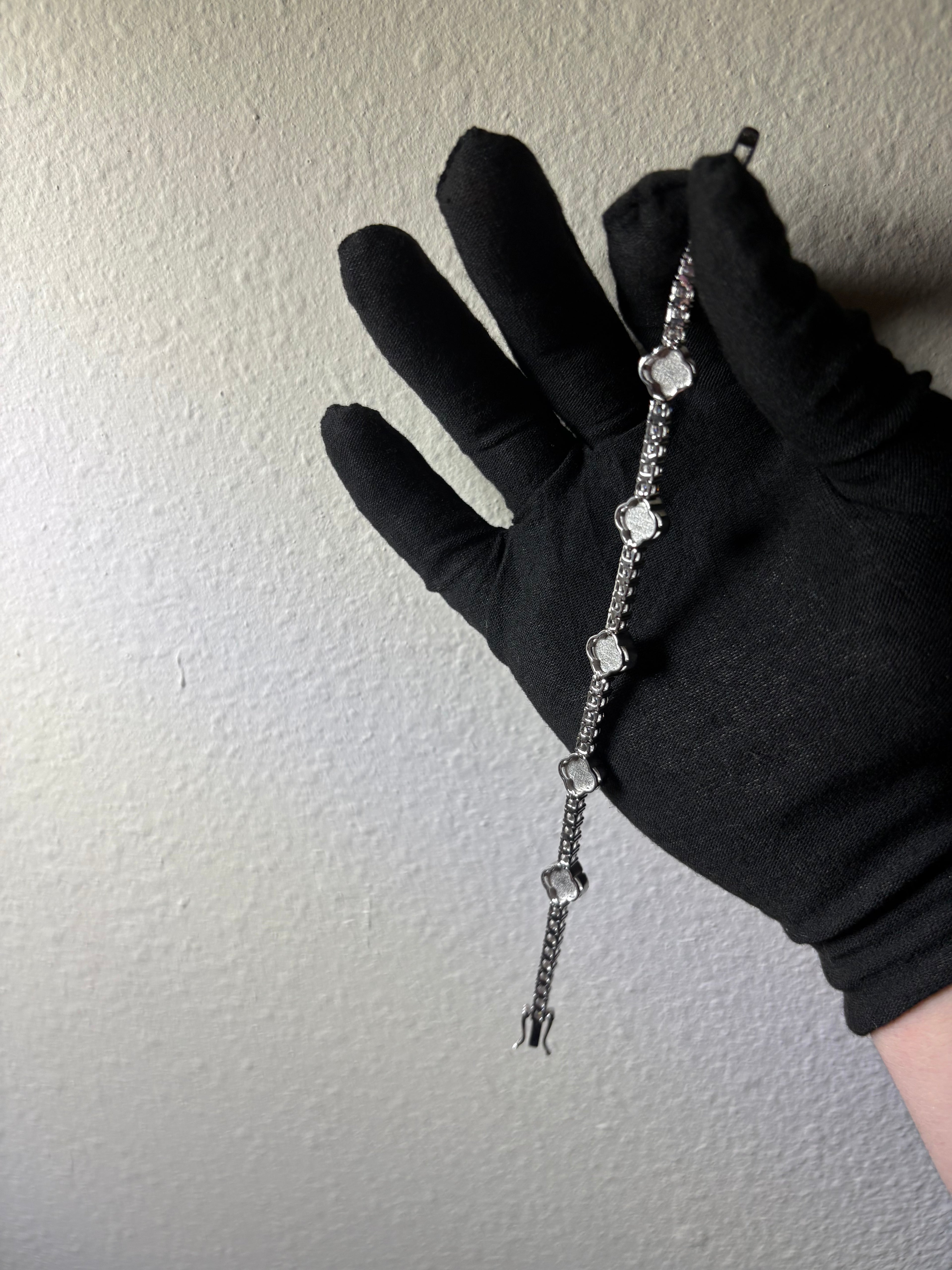 “Black Clover Tennis Bracelet” Moissanite S925